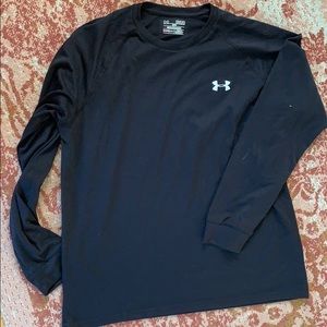 Black underarmor long sleeve